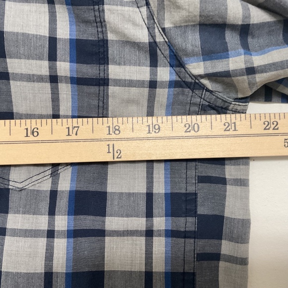 The North Face Mens Plaid Short Sleeve Shirt Snap Buttons Casual Hiking Sz L - Picture 6 of 8